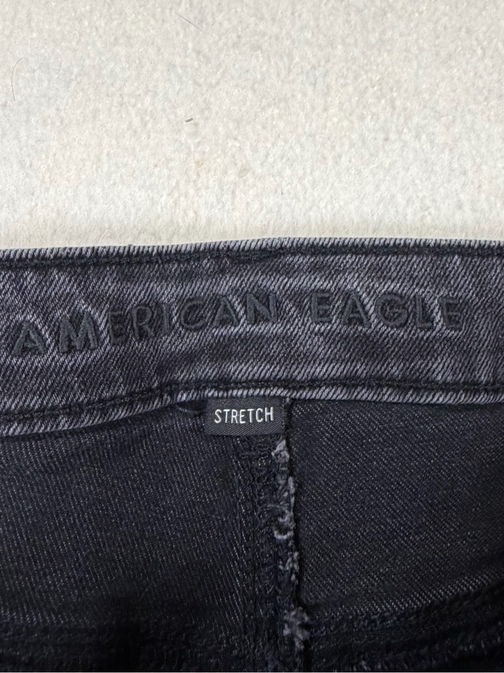 American Eagle Women’s Regular Fit Stretch Straight Leg Black Jeans Size 14 - Picture 3 of 6